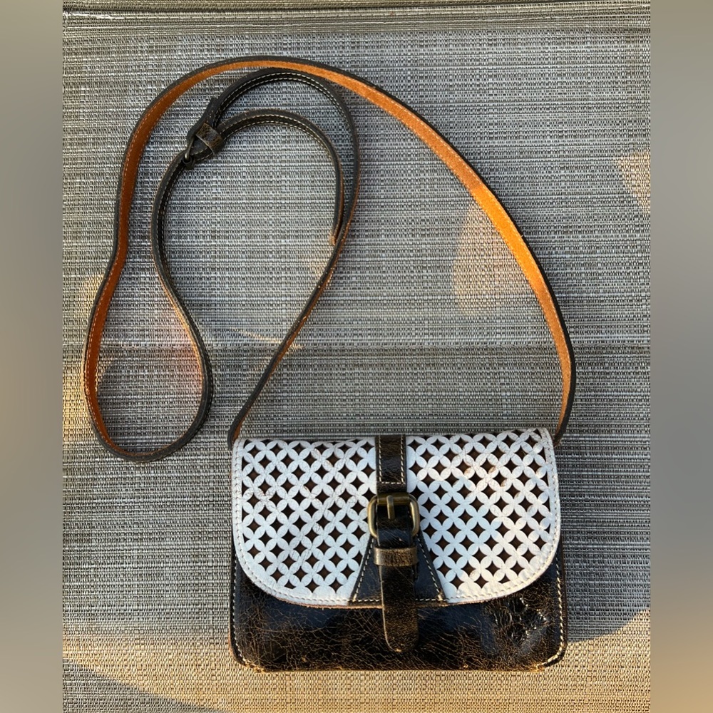 Patricia Nash Distresed Leather Crossbody Purse